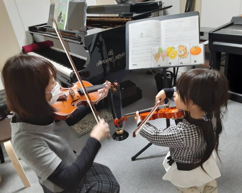 Yumi music school ヴァイオリン小仲碧講師