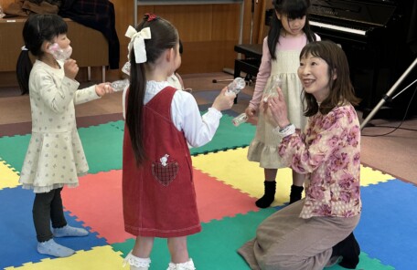 音とリズムで遊ぼう