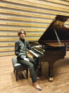YMSピアノコンクールコース担当 仲村和真